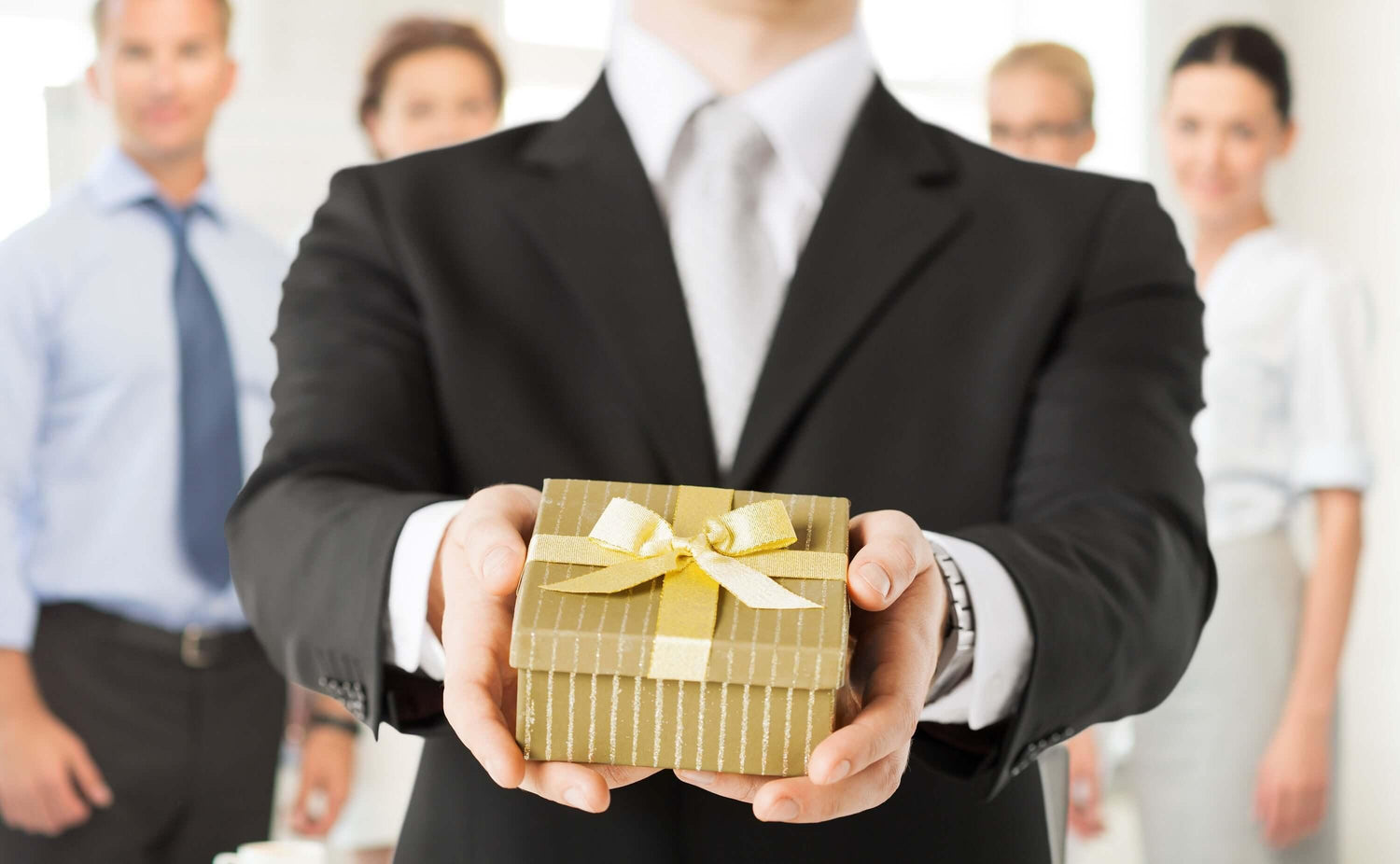 3 Things to Consider About Corporate Gift-Giving